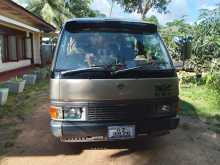 Nissan Caravan 1991 Van
