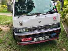 Nissan Caravan 1991 Van