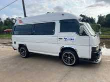 Nissan Caravan 1992 Van
