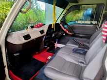 https://riyasewana.com/uploads/nissan-caravan-1992-149184412492.jpg