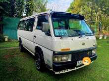 Nissan Caravan 1992 Van