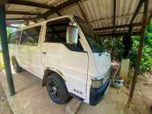 Nissan Caravan 1992 Van