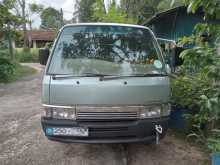 Nissan Caravan 1992 Van