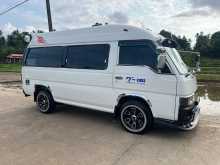 Nissan Caravan 1992 Van
