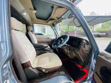 https://riyasewana.com/uploads/nissan-caravan-1992-218335112522.jpg