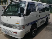 Nissan Caravan 1992 Van