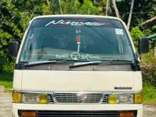 Nissan Caravan 1992 Van
