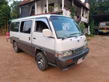 Nissan Caravan 1992 Van