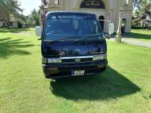 Nissan Caravan 1992 Van