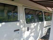 Nissan Caravan 1993 Van