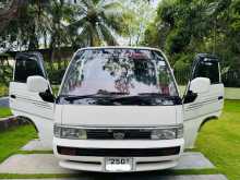 Nissan Caravan VX Short 1997 Van