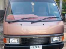 Nissan Caravan 1993 Van