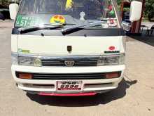 Nissan Caravan 1993 Van
