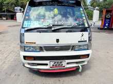Nissan Caravan 1993 Van