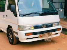Nissan Caravan 1993 Van