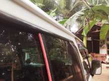 Nissan Caravan 1993 Van