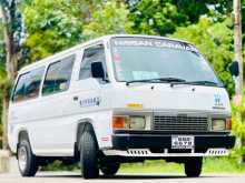 Nissan CARAVAN 1993 Van