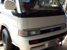 Nissan Caravan 1993 Van