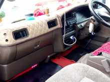 Nissan Caravan 1993 Van