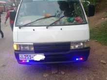 Nissan Caravan 1993 Van