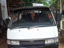 Nissan Caravan 1994 Van