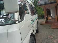 Nissan Caravan Super Long 1994 Van