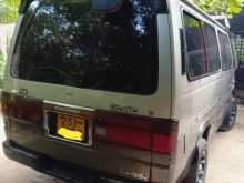 Nissan Caravan 1994 Van