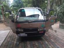 Nissan Caravan 1994 Van