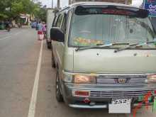 Nissan Caravan 1995 Van