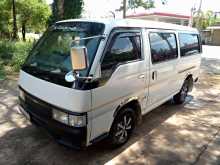 Nissan Caravan 1995 Van