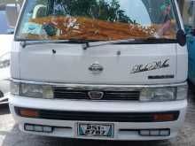 Nissan Caravan 1995 Van
