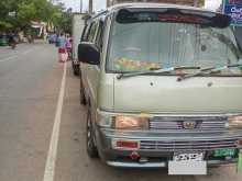 Nissan Caravan 1995 Van