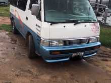 Nissan Caravan 1995 Van