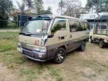 Nissan Caravan 1995 Van