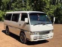 Nissan Caravan 1995 Van