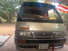 Nissan Caravan 1995 Van
