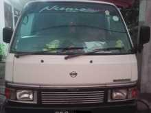 Nissan Caravan 1996 Van