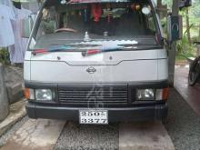 Nissan Caravan 1997 Van