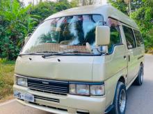 Nissan Caravan 1998 Van
