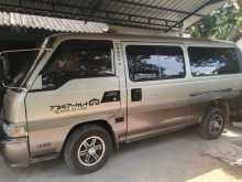 Nissan Caravan 1998 Van