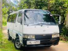 Nissan Caravan 1998 Van