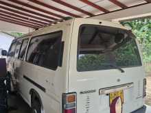 Nissan Caravan 1998 Van