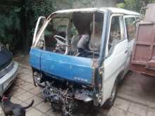 Nissan Caravan 1998 Van