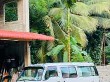 Nissan Caravan 1998 Van