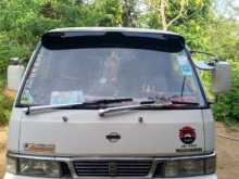Nissan Caravan 1998 Van