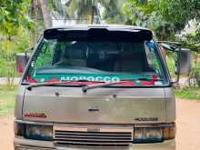 Nissan Caravan-2005 1999 Van