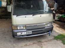 Nissan Caravan Long 1999 Van