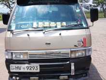 Nissan Caravan 1999 Van