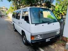 Nissan Caravan 1999 Van