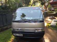 Nissan Caravan 2000 Van